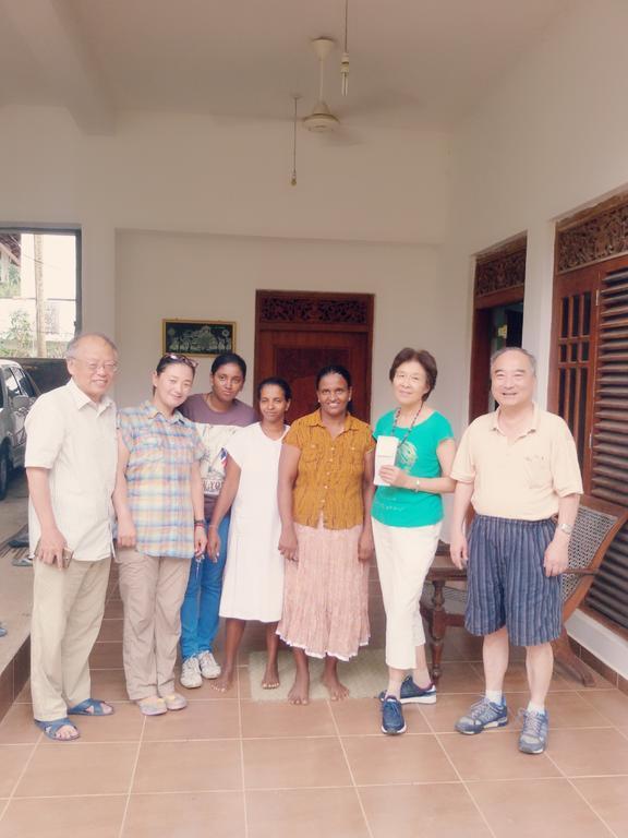 Suwani Pinnawala Homestay Bagian luar foto
